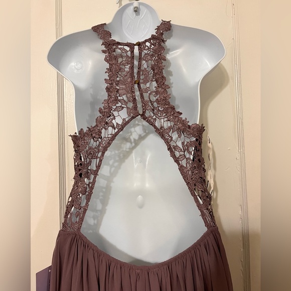 SOIEBLU TAUPE MAXI LACE SLEEEVELESS DRESS - Picture 6 of 6